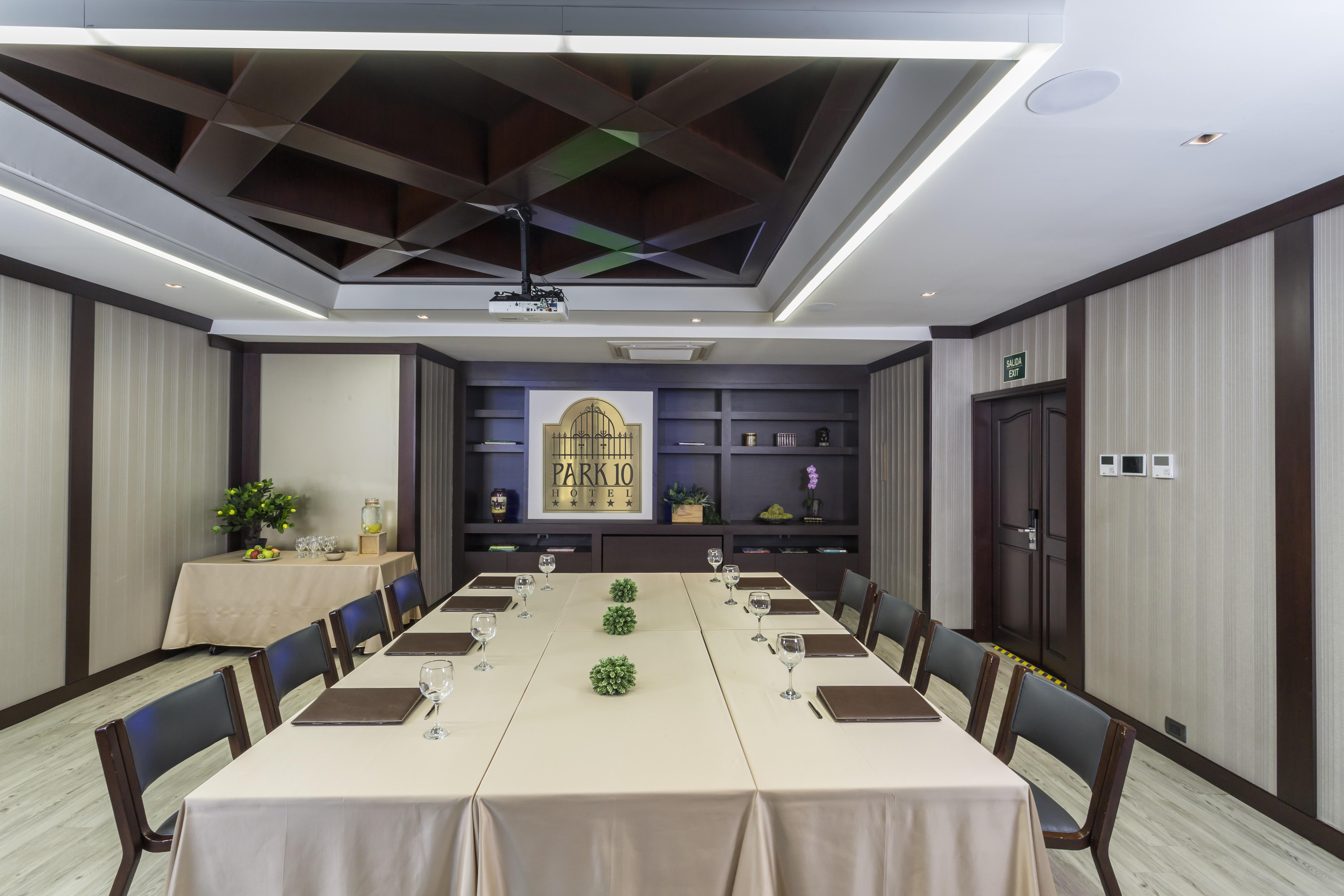 Hotel Park10 Medellin Ngoại thất bức ảnh Meeting room